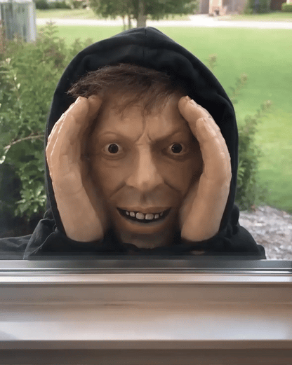 ScaryPeeper™